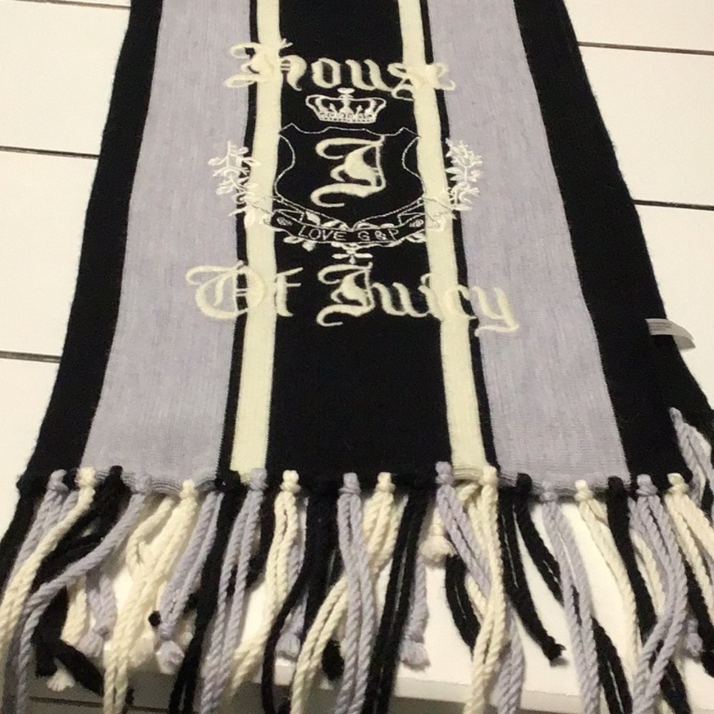 Black, Gray & White Juicy Couture designer Scarf w/fringe